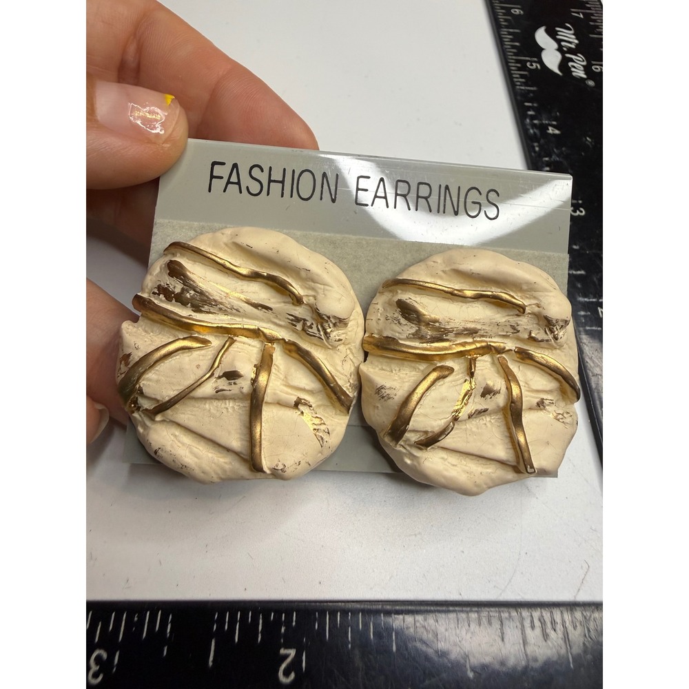 Vintage 80s Chunky Cream Gold Abstract Textured Clip On Earrings Taiwan